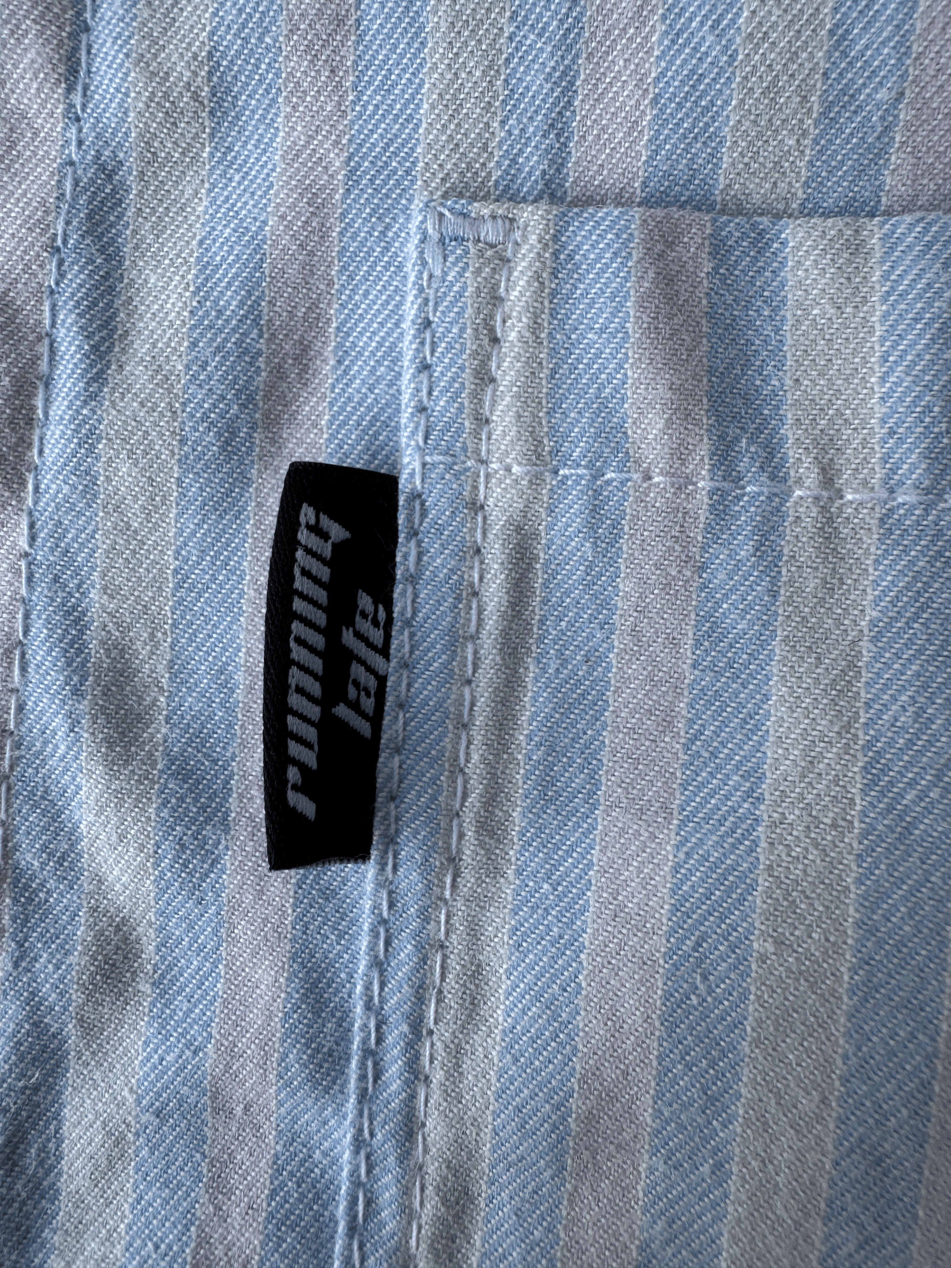 Short-sleeved shirt